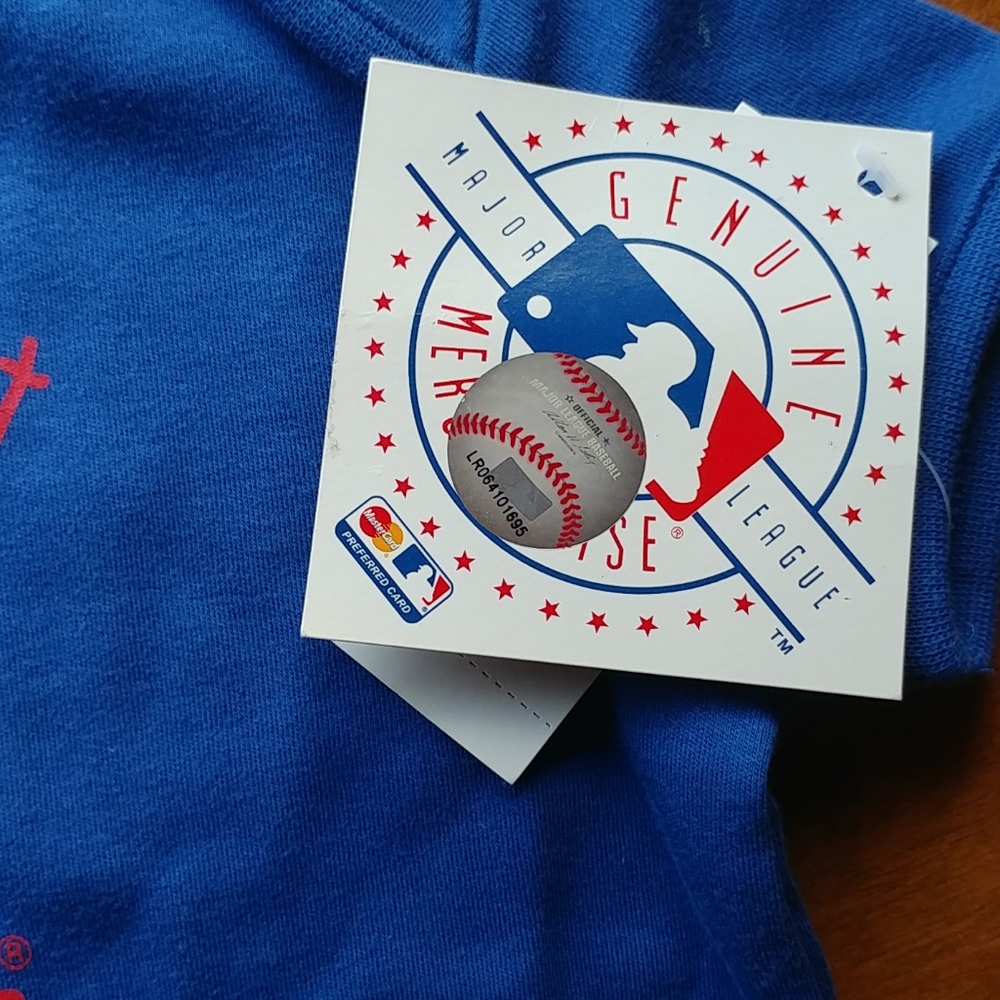 Majestic Cubs T shirt 24 months - Picture 3 of 3